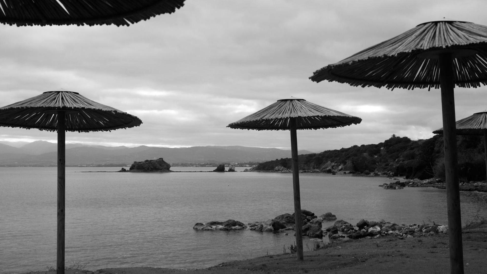 Path Latchi Beachfront Apartments Kültér fotó